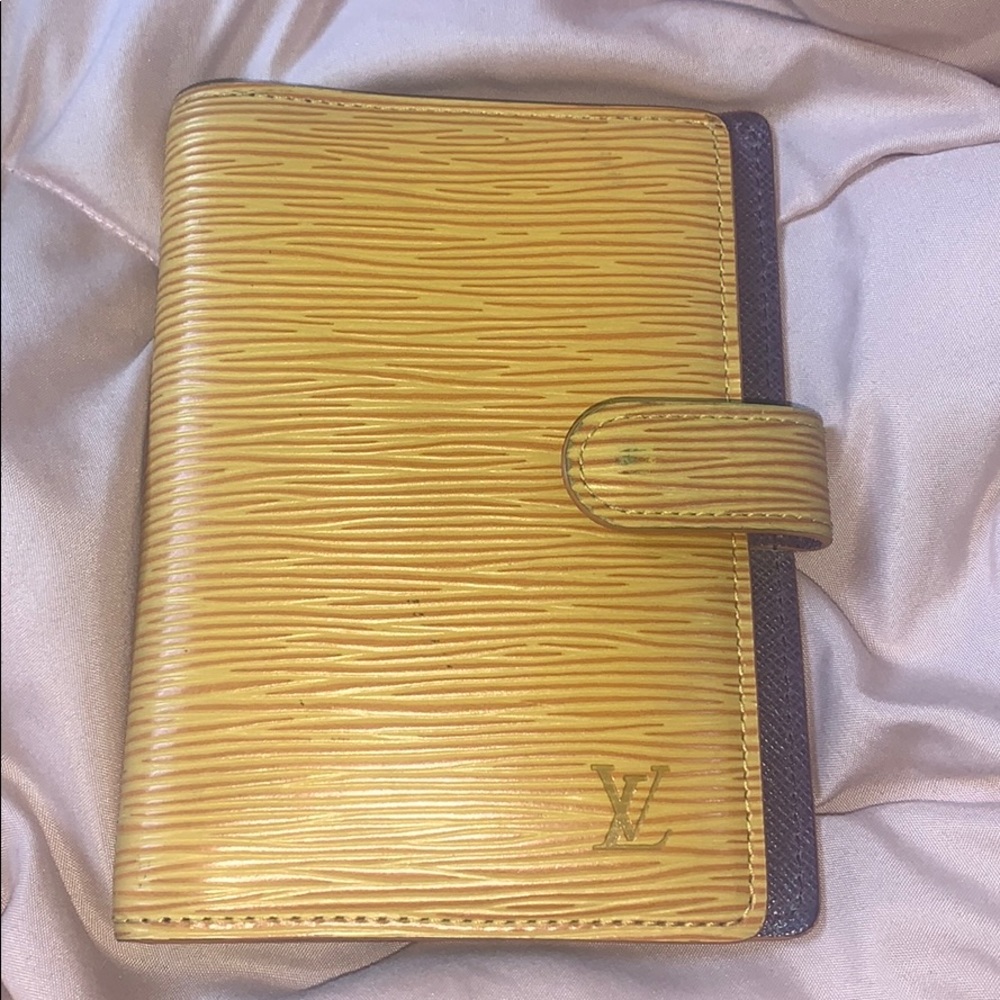 Louis Vuitton - Yellow Epi Leather Ring Agenda